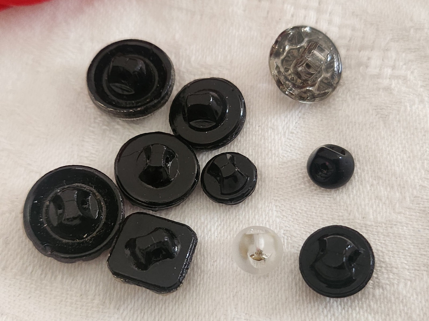 Lot 10 boutons vintage en verre strass panaché ancien 0,7à 1,5 cm ref 6357