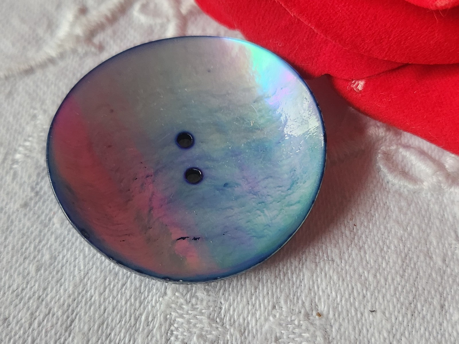 Enorme bouton vintage en nacre bleu incurvé 3,6 cm G14S