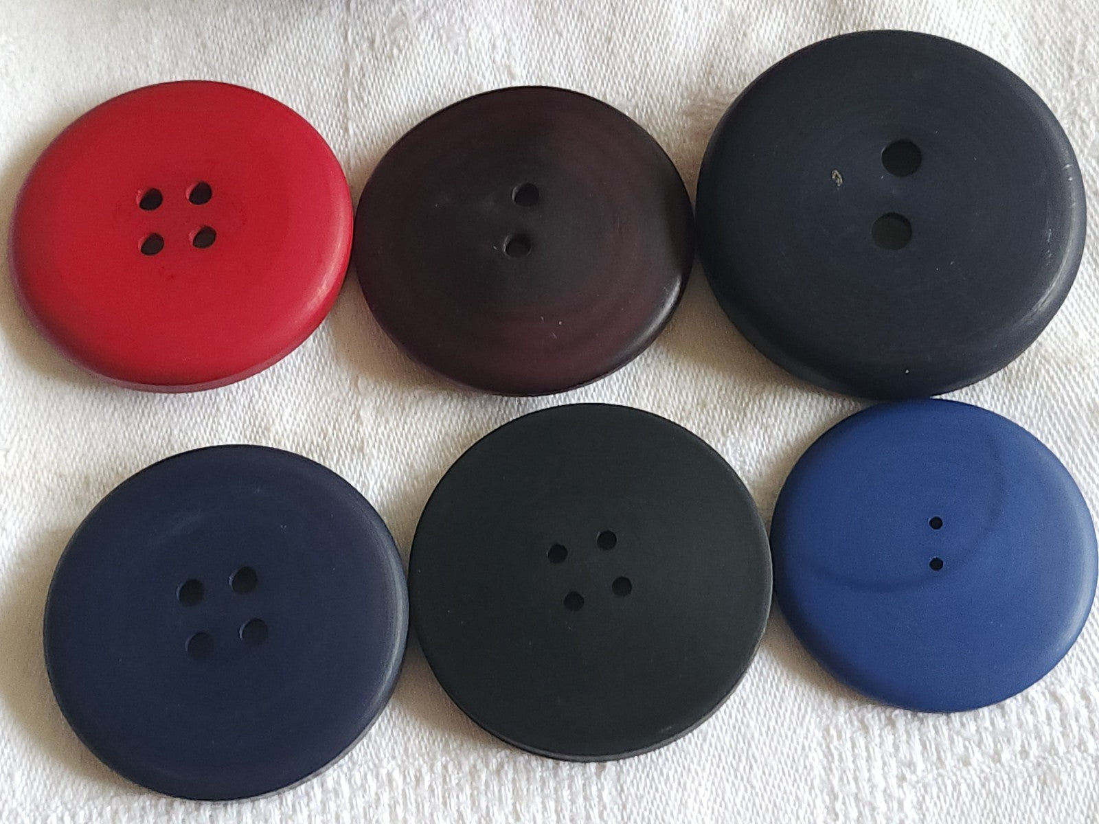 Lot 6  énormes boutons vintage 3,8 à 4,8 cm manteaux XXL  ref 6068