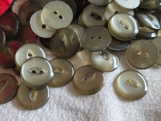 Lot 44 boutons vintage gris style iminacre à trous  1,4 cm ref 1473