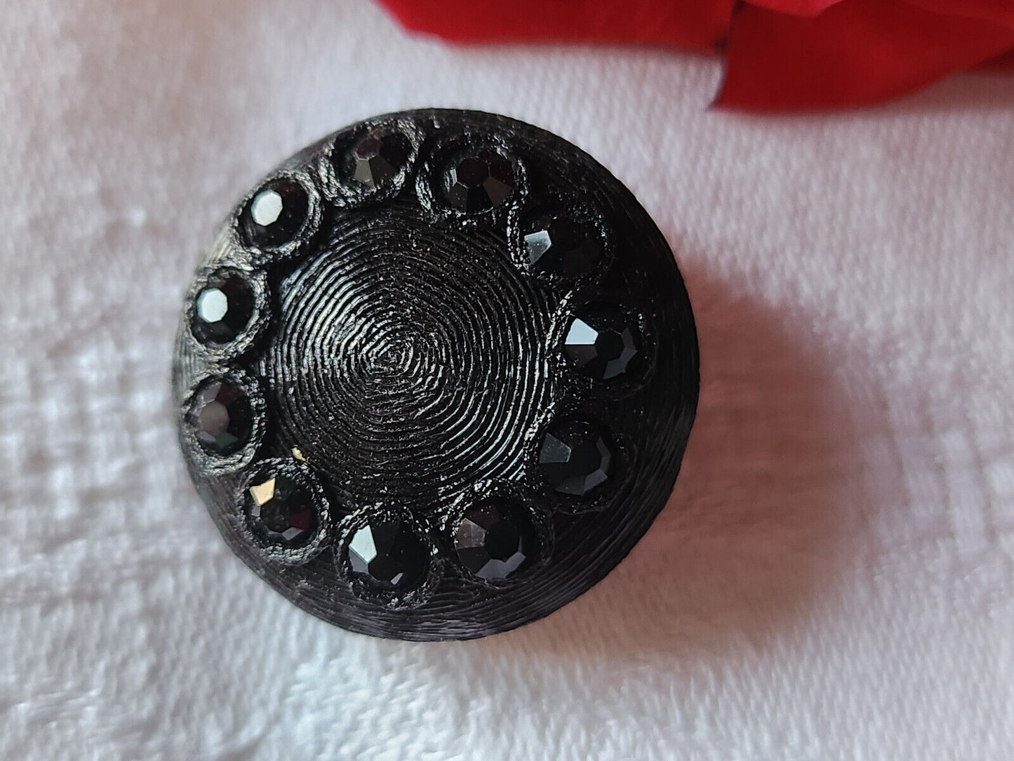 Bouton vintage parurier collection resine strass noir bijoux  2,6 cm ref 1856