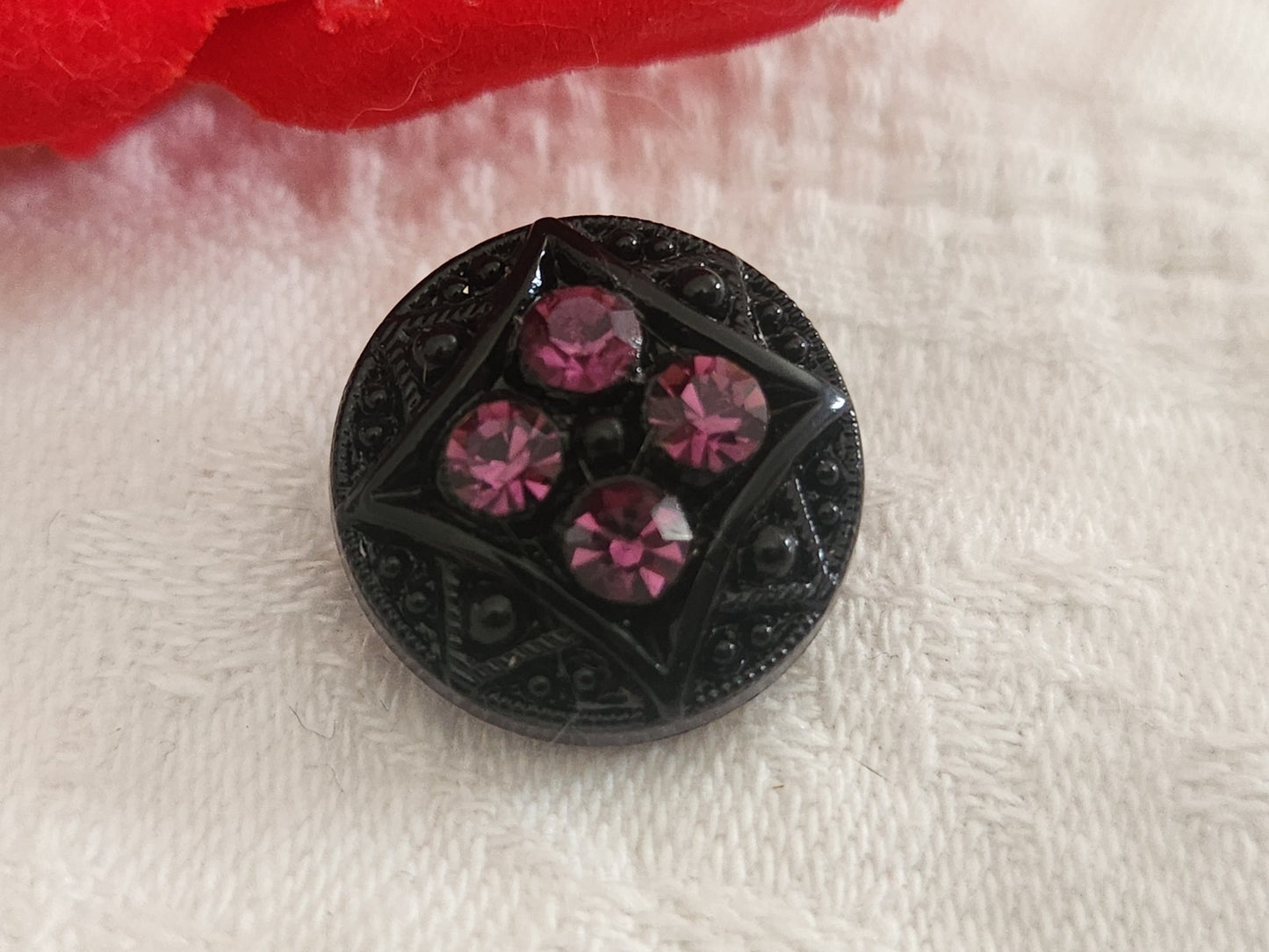 Bouton vintage en verre noir avec strass verre violet 18 mm ou   1,8 cm G19D