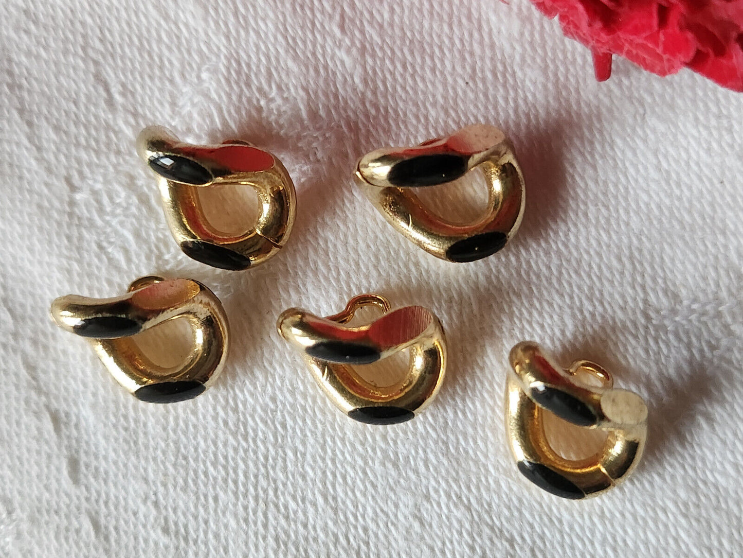 Lot 5 boutons vintage métal doré noir effet maillon chaine 1,1 sur 1,3 ref 845