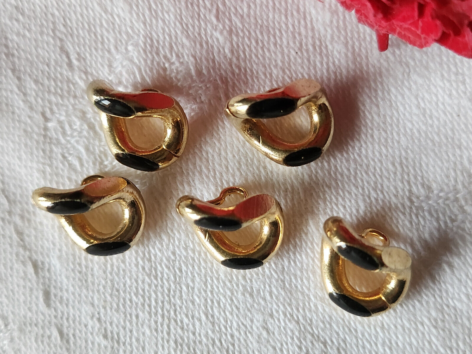 Lot 5 boutons vintage métal doré noir effet maillon chaine 1,1 sur 1,3 ref 845