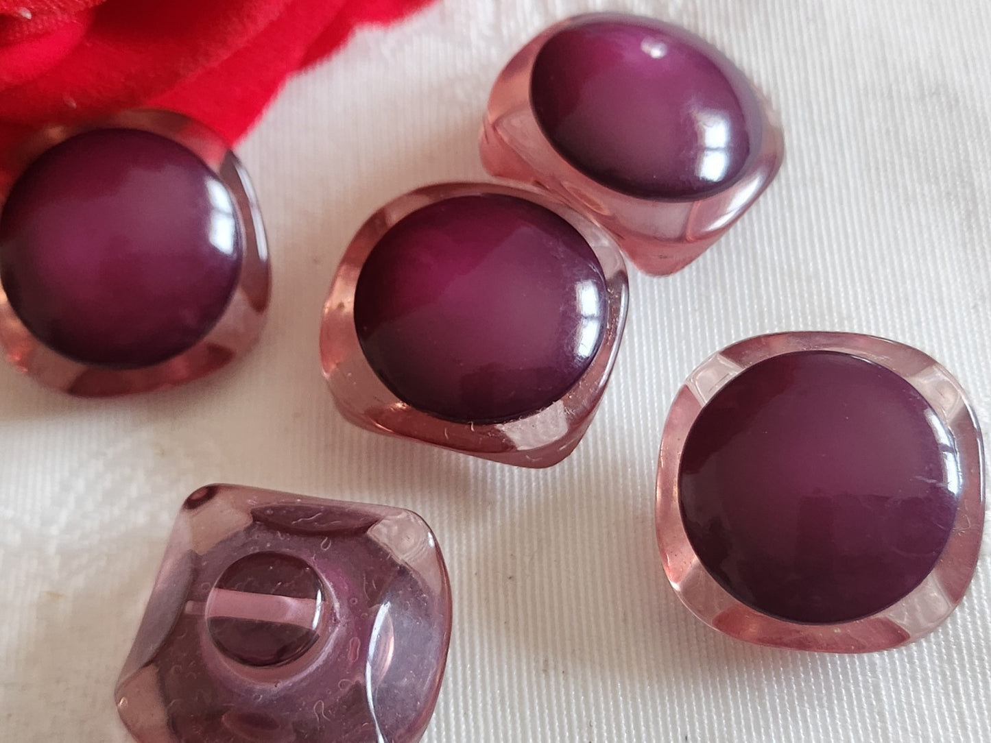 Lot 5 boutons vintage superbe violet pied 2 cm ou 20 mm ref 6391
