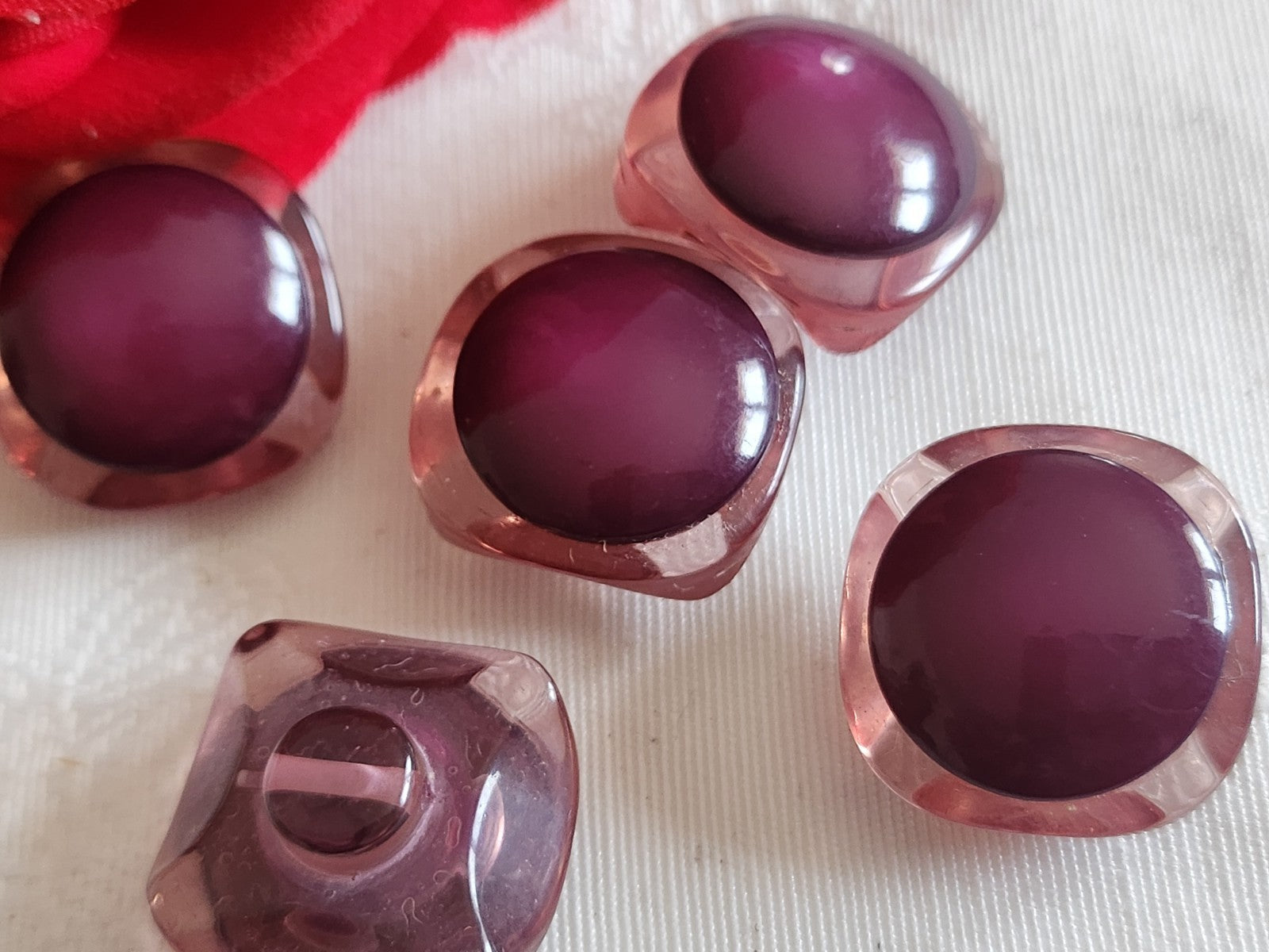 Lot 5 boutons vintage superbe violet pied 2 cm ou 20 mm ref 6391