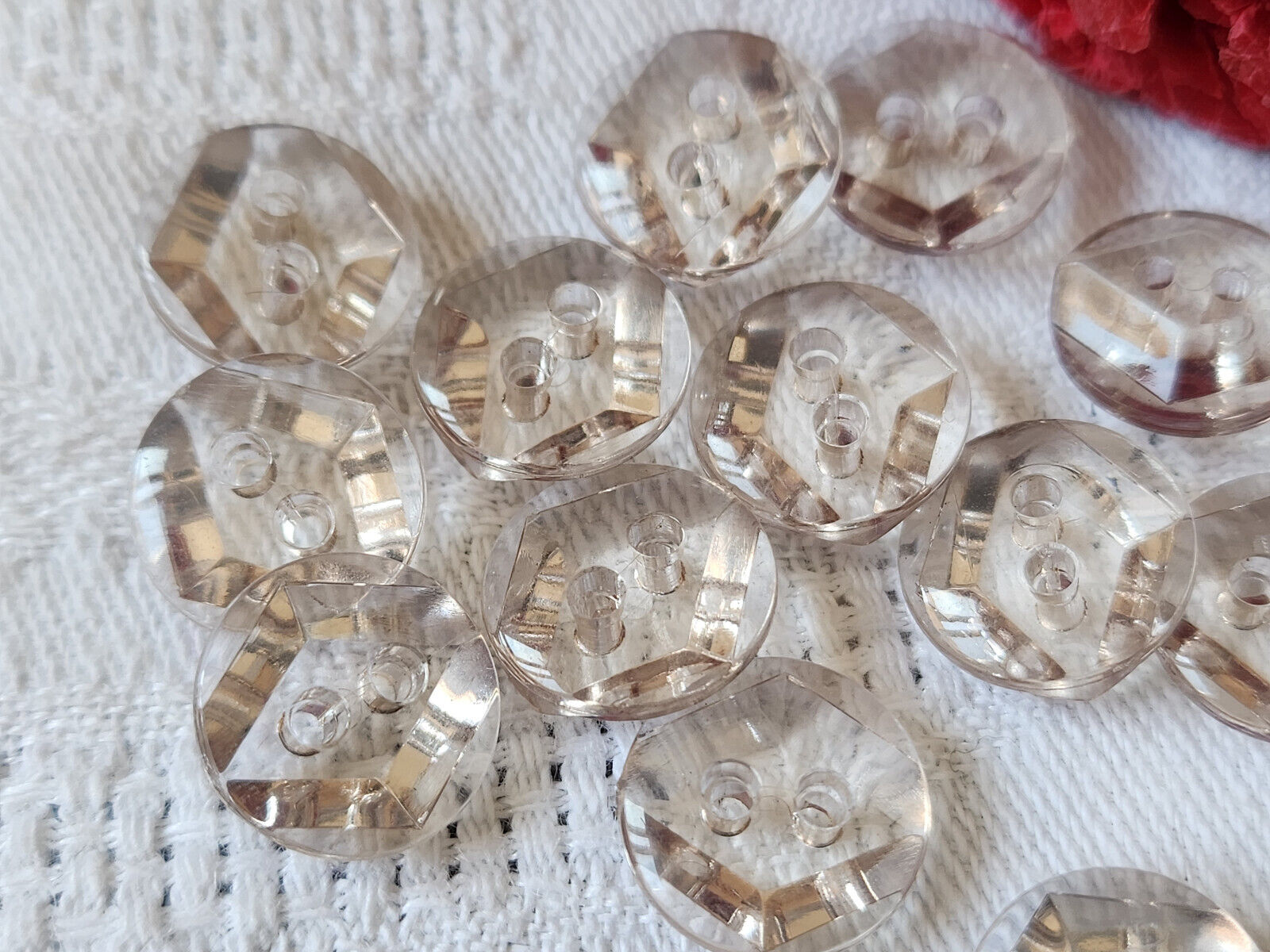 Lot  13 boutons vintage transparent plastique petits trous  1,3 cm ref 3043