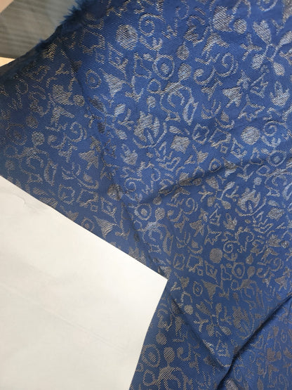Ancien coupon de tissu bleu foncé 91 cm sur une hauteur de 66 cm B4