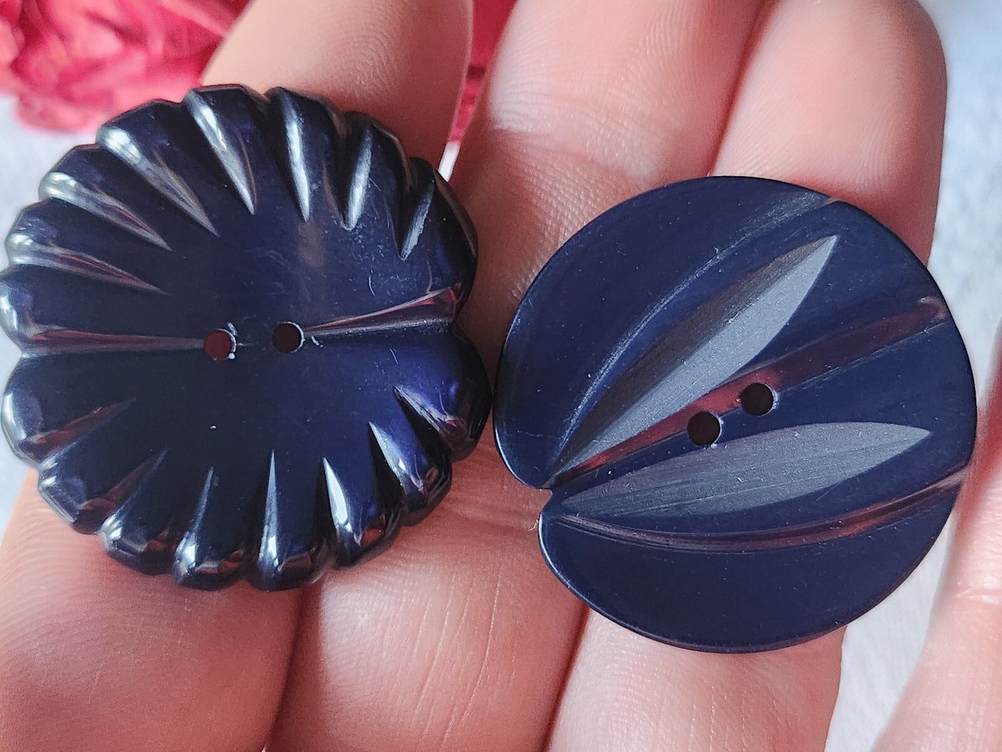 Duo gros  boutons anciens art deco collection bleu 3,3 et 3,5 cm ref 2378