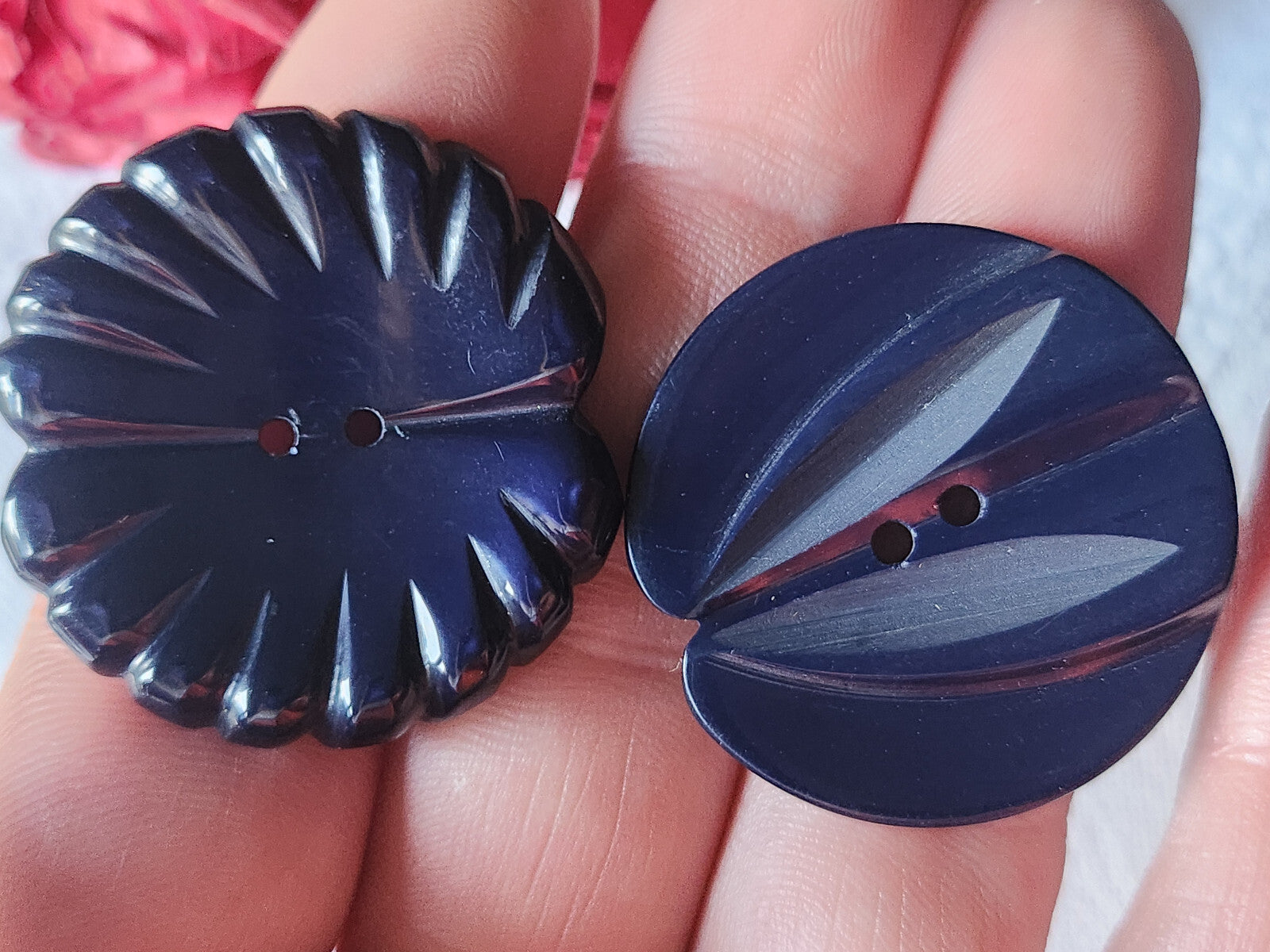 Duo gros  boutons anciens art deco collection bleu 3,3 et 3,5 cm ref 2378