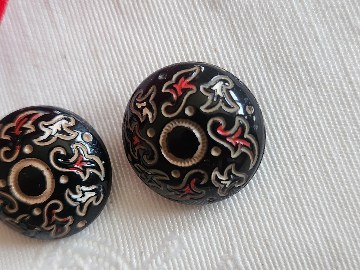 Duo boutons anciens en verre noir peint à pied   1,8 cm D15C