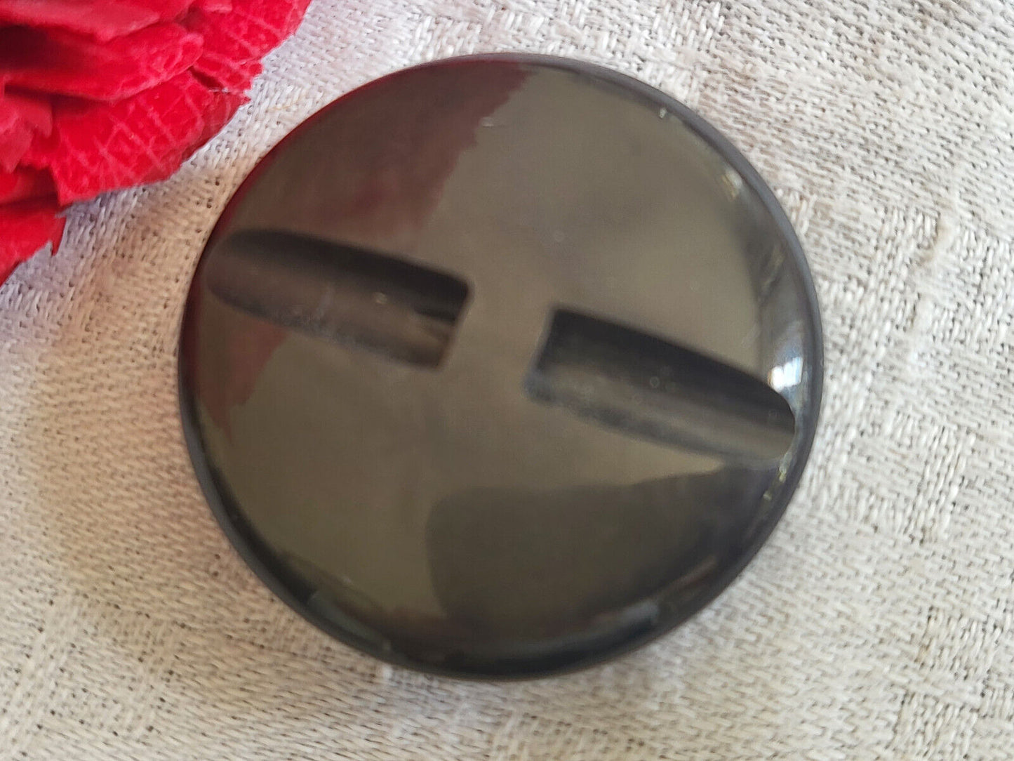 Epais bouton ancien gris  lumineux vintage épais  diamètre: 3,3 cm D10N