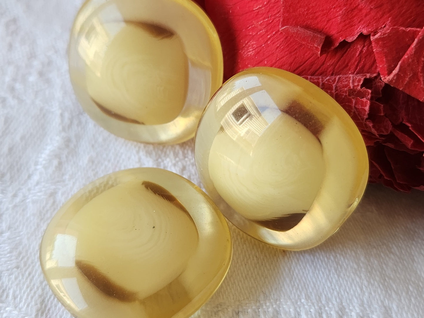 Trio gros boutons vintage reflet nacré pied 2,7 cm pied beige ref 5153