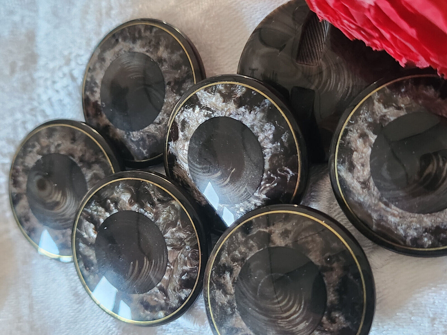 Lot 6 trés gros boutons vintage marron à pied reflet nacré 3 cm ref 3483
