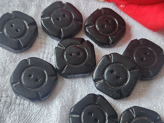 Lot 9 boutons anciens en bois noir croix malte 2 cm ref 5579