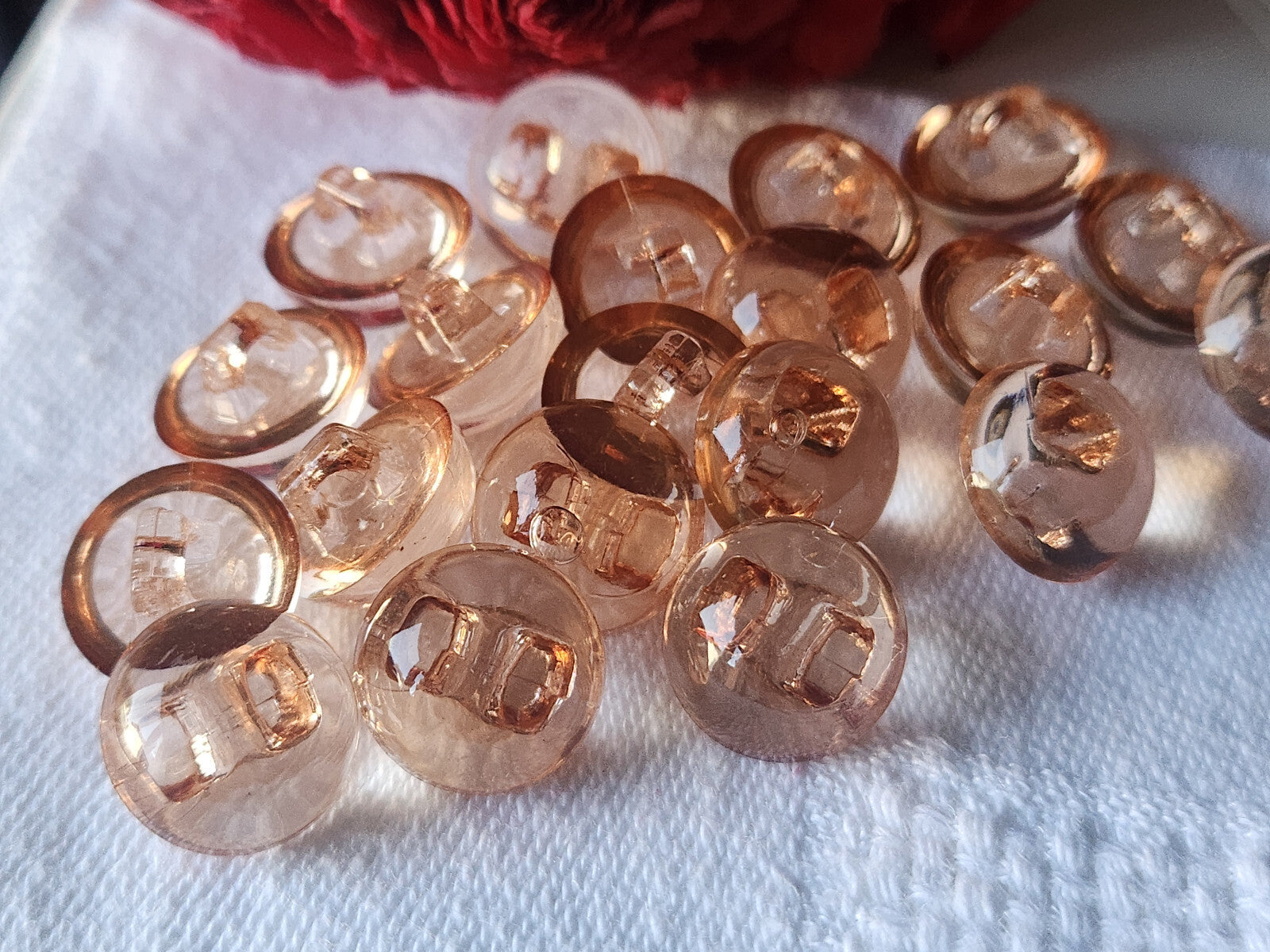 Lot 18  boutons vintage dmi sphere transparent rosée pied 1,2 cm ref 360