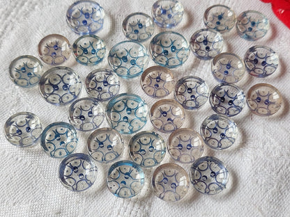Lot 32 boutons anciens lucite tons bleu motif panaché 1,2 à 1,5 cm ref 2353