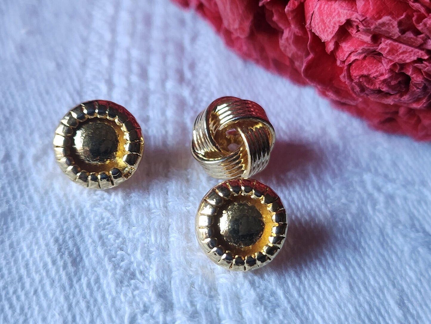 trio micro boutons vintage en métal doré pied layette 0,8/0,9 cm D8A