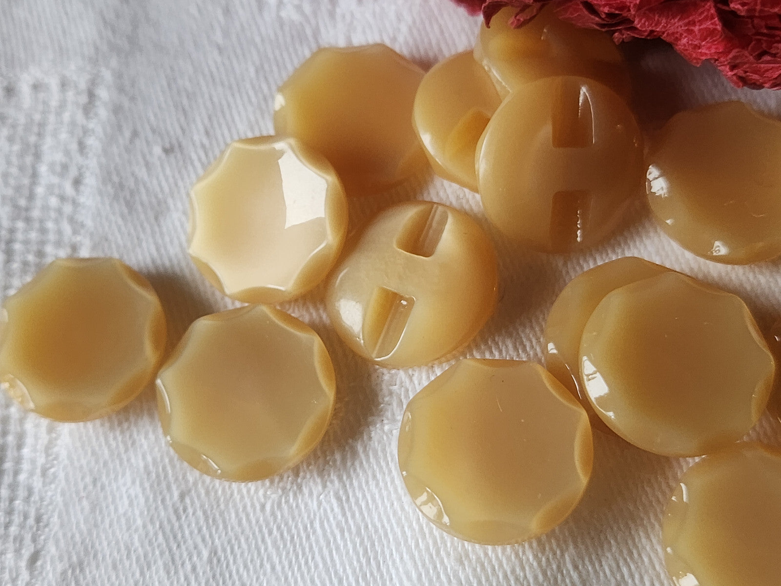 Lot 10  boutons vintage beige à pied lumineux 1,7 cm ref 1160