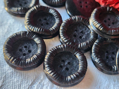 Lot 12  boutons vintage noir effet bouée  à trous 1,9 cm ref 5625