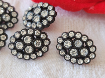Lot 5 boutons noir acrylique strass en verre 1,6 sur 2,1 cm ref 5969