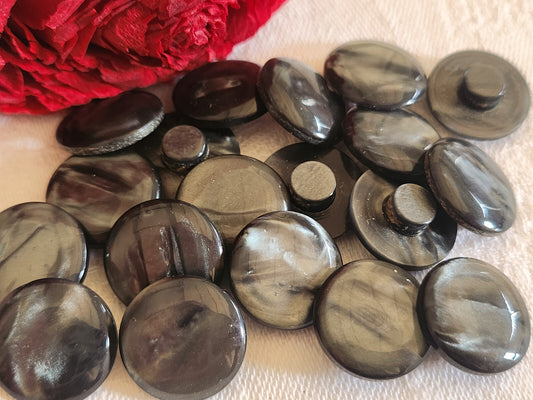 Lot 18 boutons vintage gris chiné  1,8 cm pied ref 237