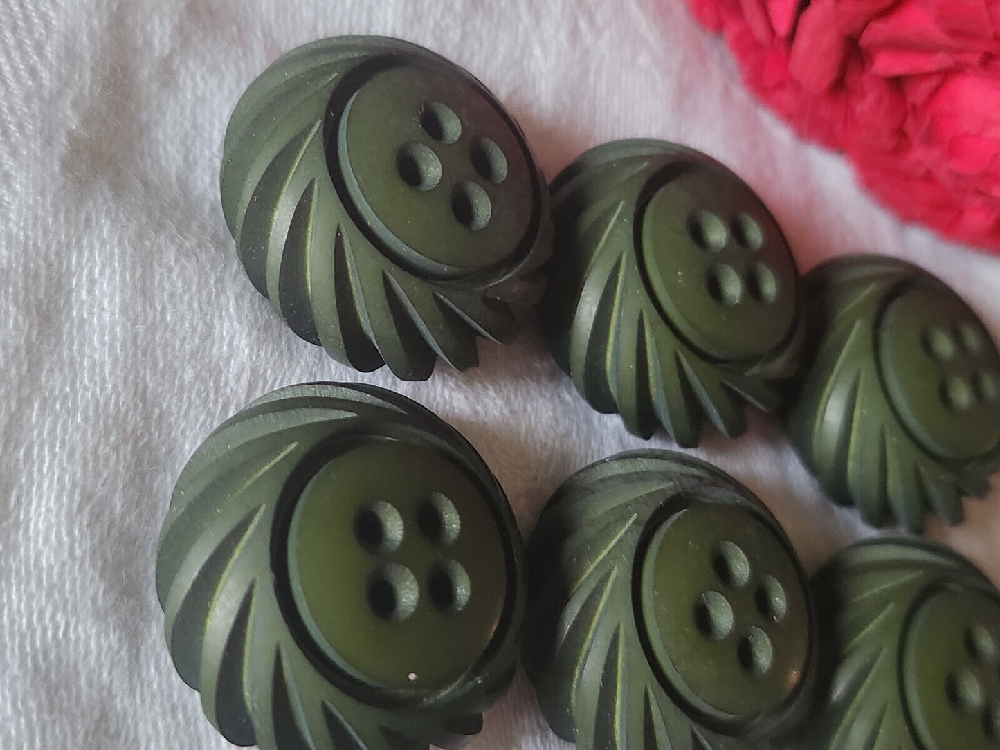 Lot 6 boutons vintage vert mat volumineux 2,6 cm à trous ref 3200