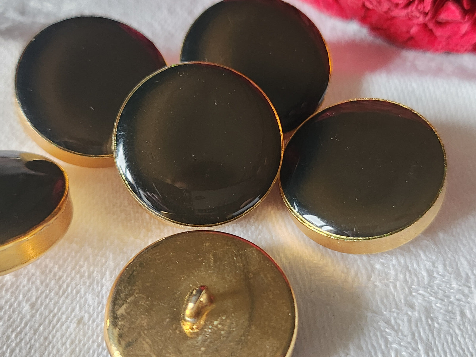 Lot 6 superbes boutons vintage en métal doré marron épais 2,2 cm ref 1600