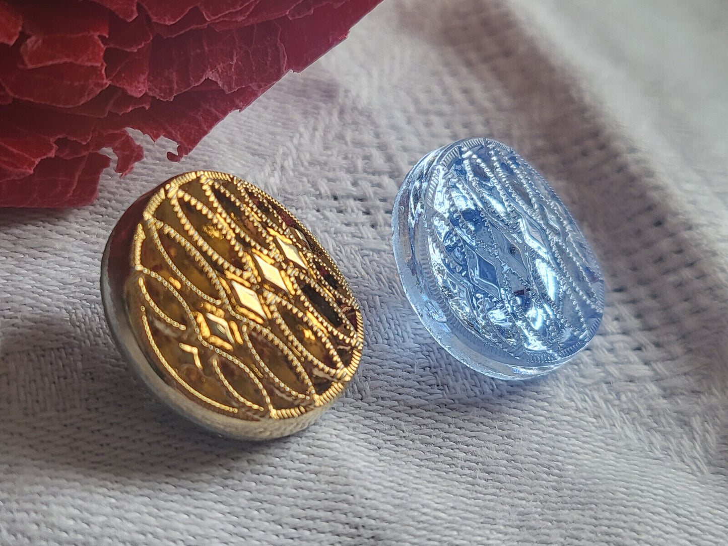 Duo boutons anciens en verre  bleu doré  collection 1,7 cm D11H