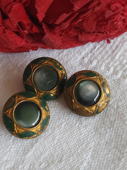 Collection Trio boutons anciens coeur en nacre vert metal 1,4 cm G17E