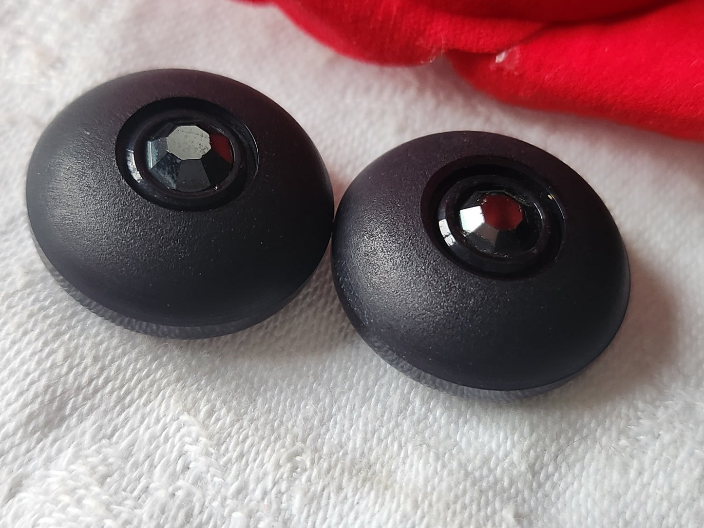 Duo boutons vintage parurier collection resine strass verre 2,2 cm D6Q