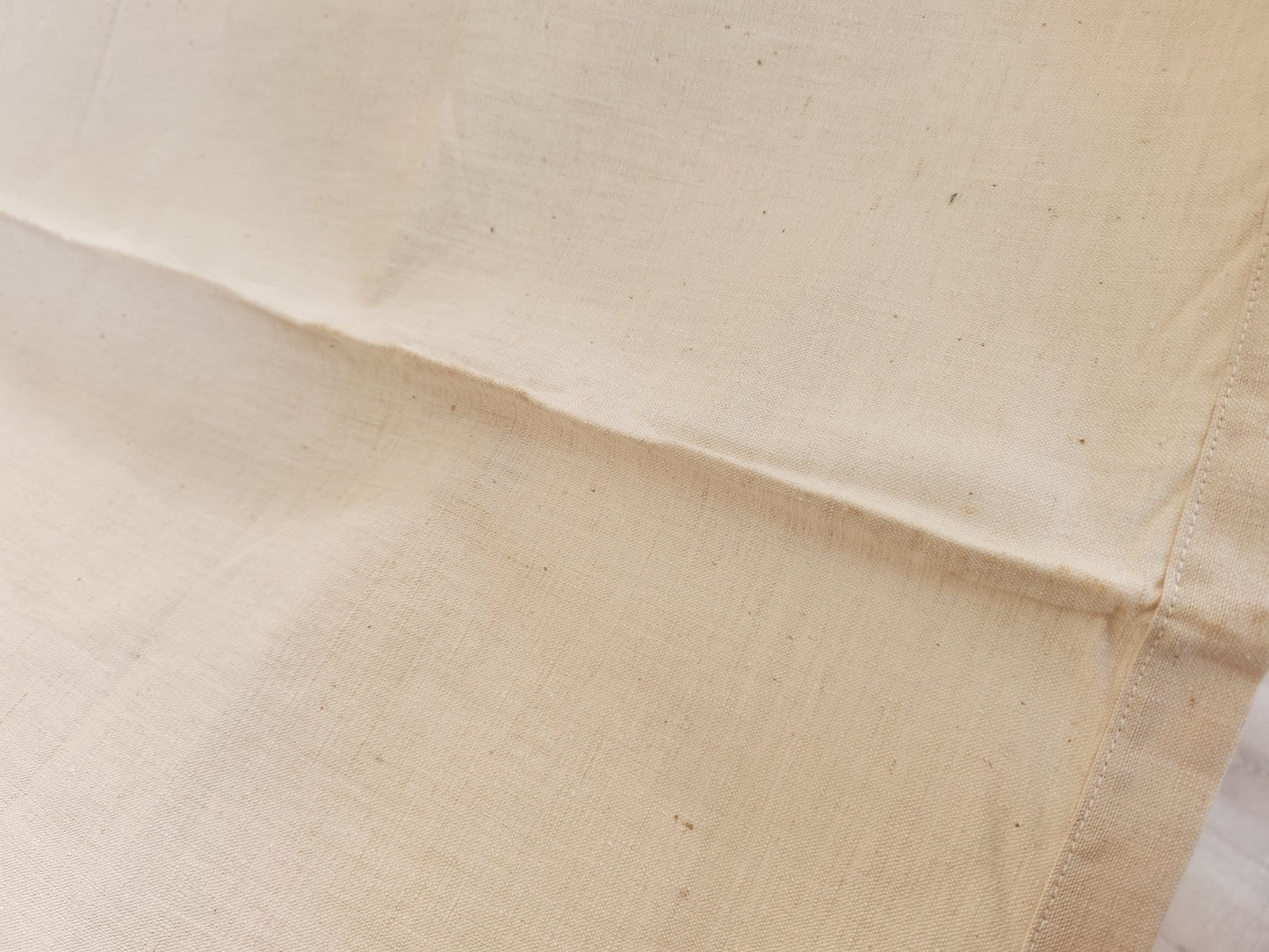 Grand coupon de toile ancienne 2 m20 sur 2 m 52 BI B3