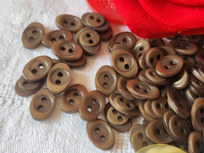 Lot 40 boutons vintage vert ovale trou 0,8 sur 1,3 cm ref 1525