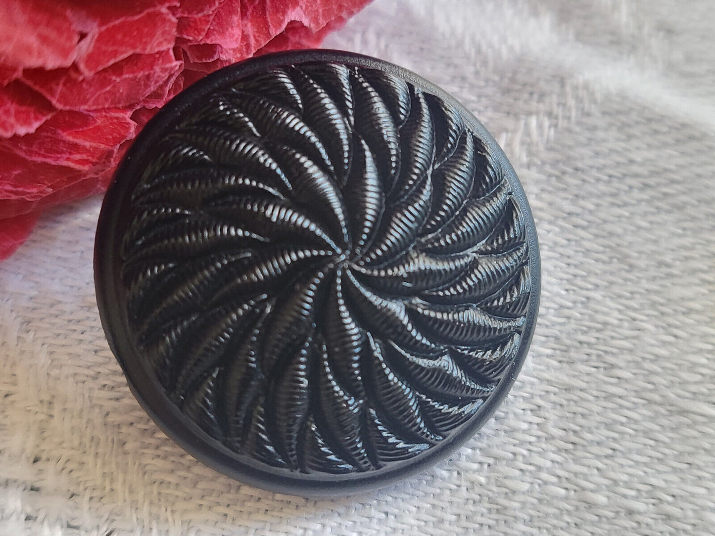 Bouton ancien en verre noir spirale à pied travaillé 2,1 cm vintage 23,1 cm G18D