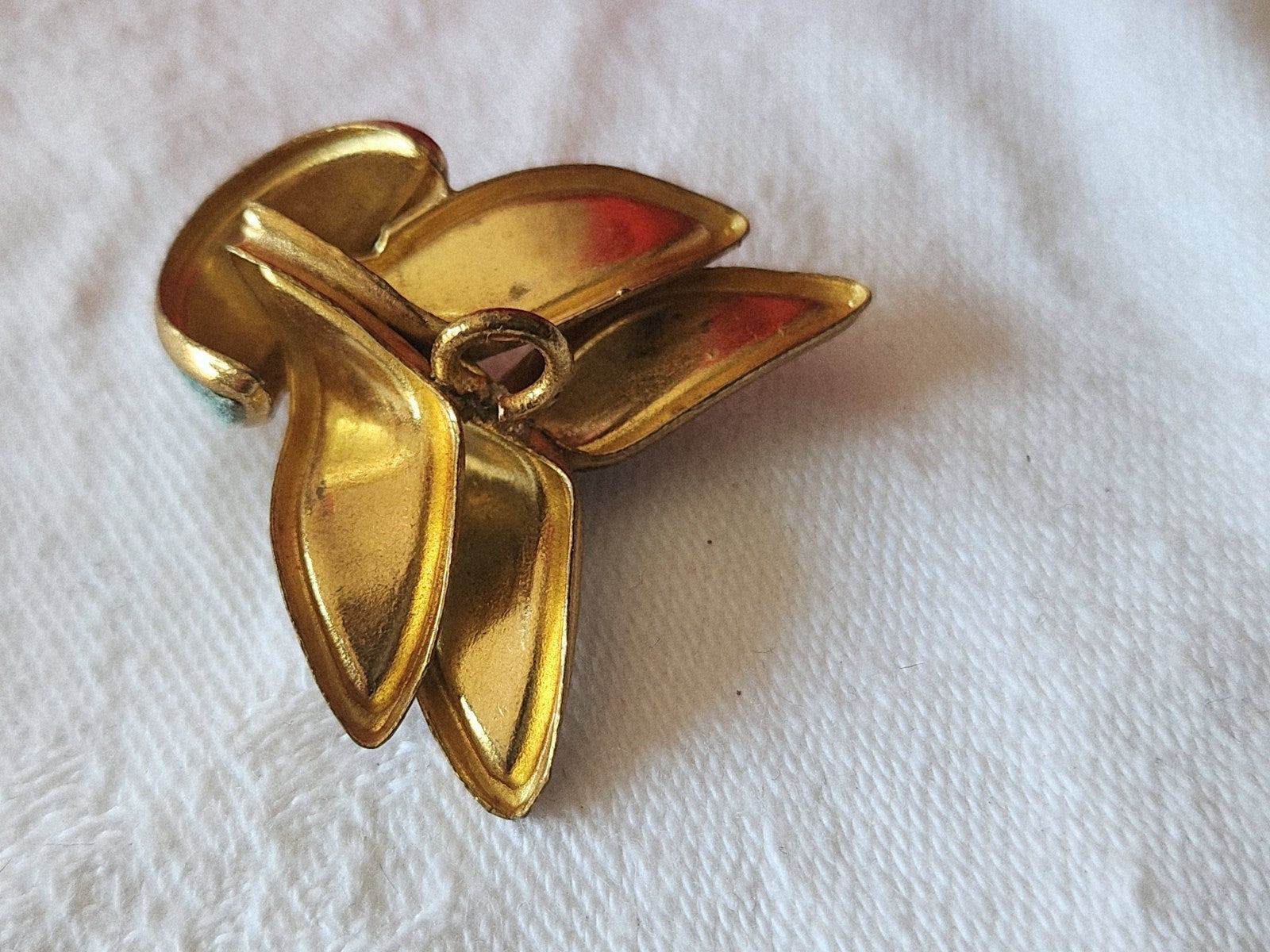 Bouton ancien metal bleu  2,9 cm sur 3 cm original G4J
