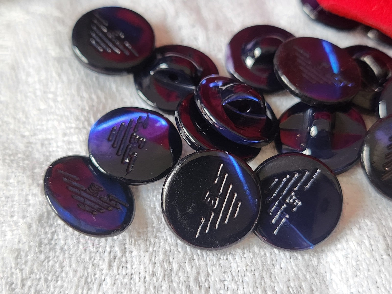 Lot 6 boutons vintage en nacre bleu armani empario  pied 1,2 cm ref 0009