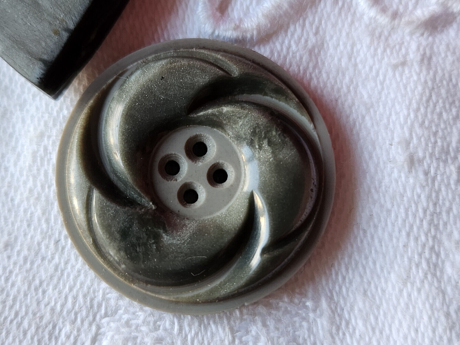 Collection duuo boutons anciens art deco gris 2,6 et 3 cm D9O
