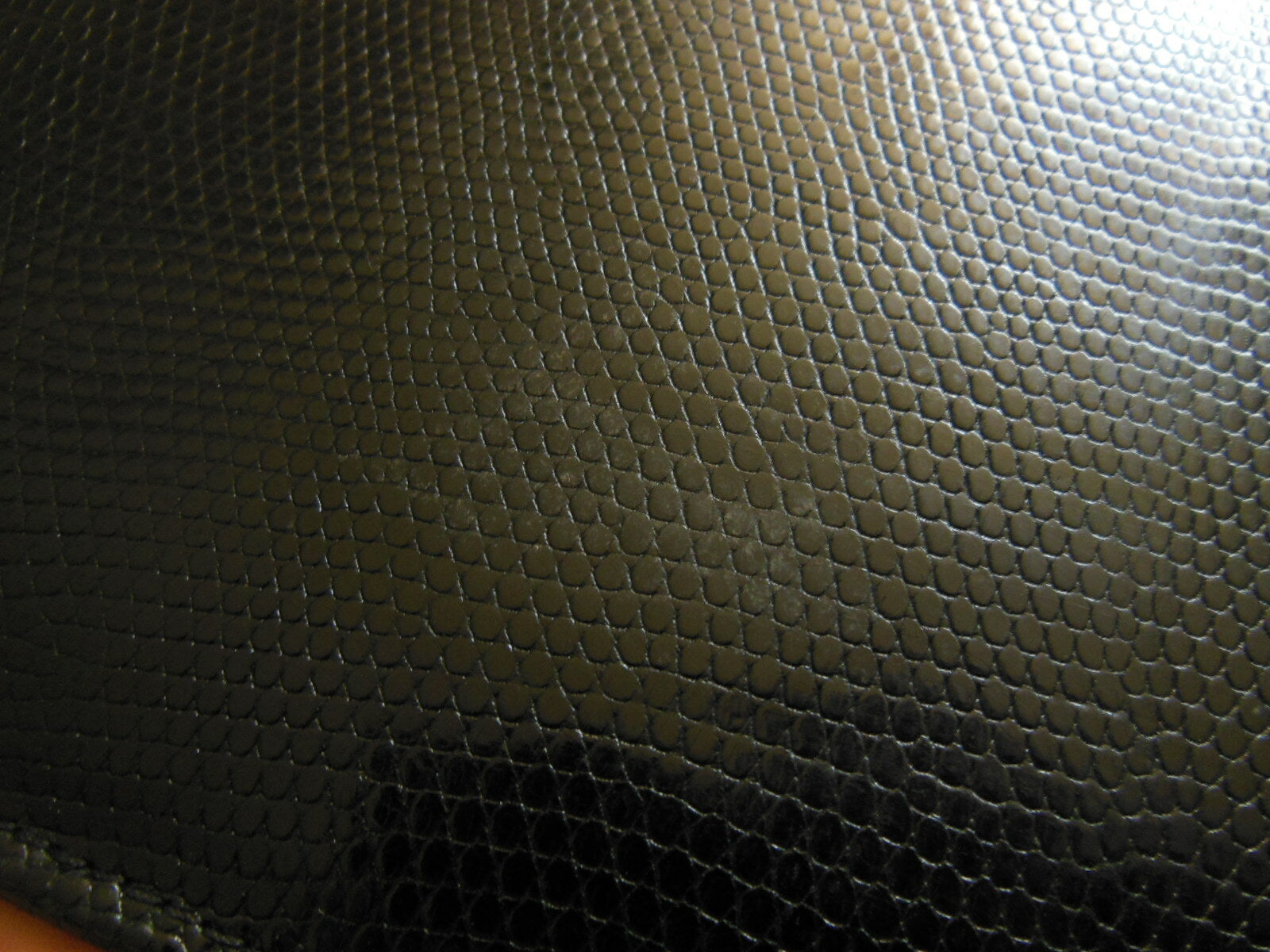  Ancien sac à main noir effet peau belle qualité 