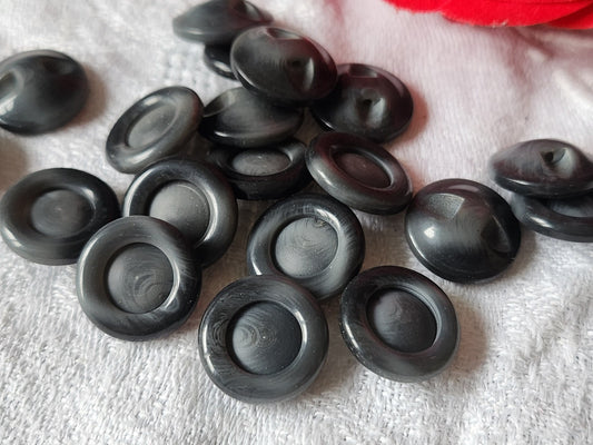 Lot 18 petits boutons vintage gris camaieu pied 1,5 cm ref 5915