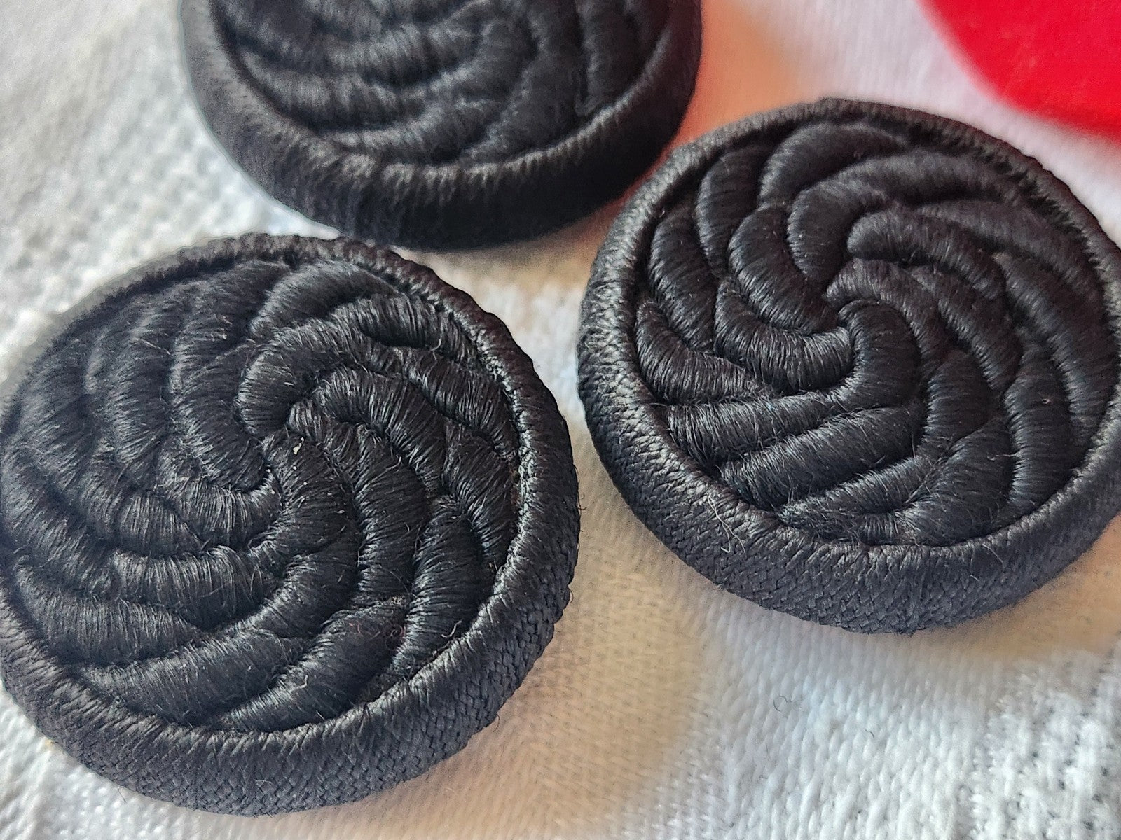 Trio boutons vintage en passementerie noir 2,9 cm ref 4900
