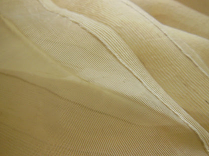 Coupon tissu moderne voilage crème motif relief  92 cm sur 1 m 06 B6