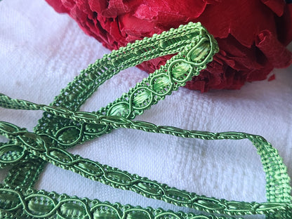Galon vintage bordure vert satiné 3 mètres sur 0,8 cm A2