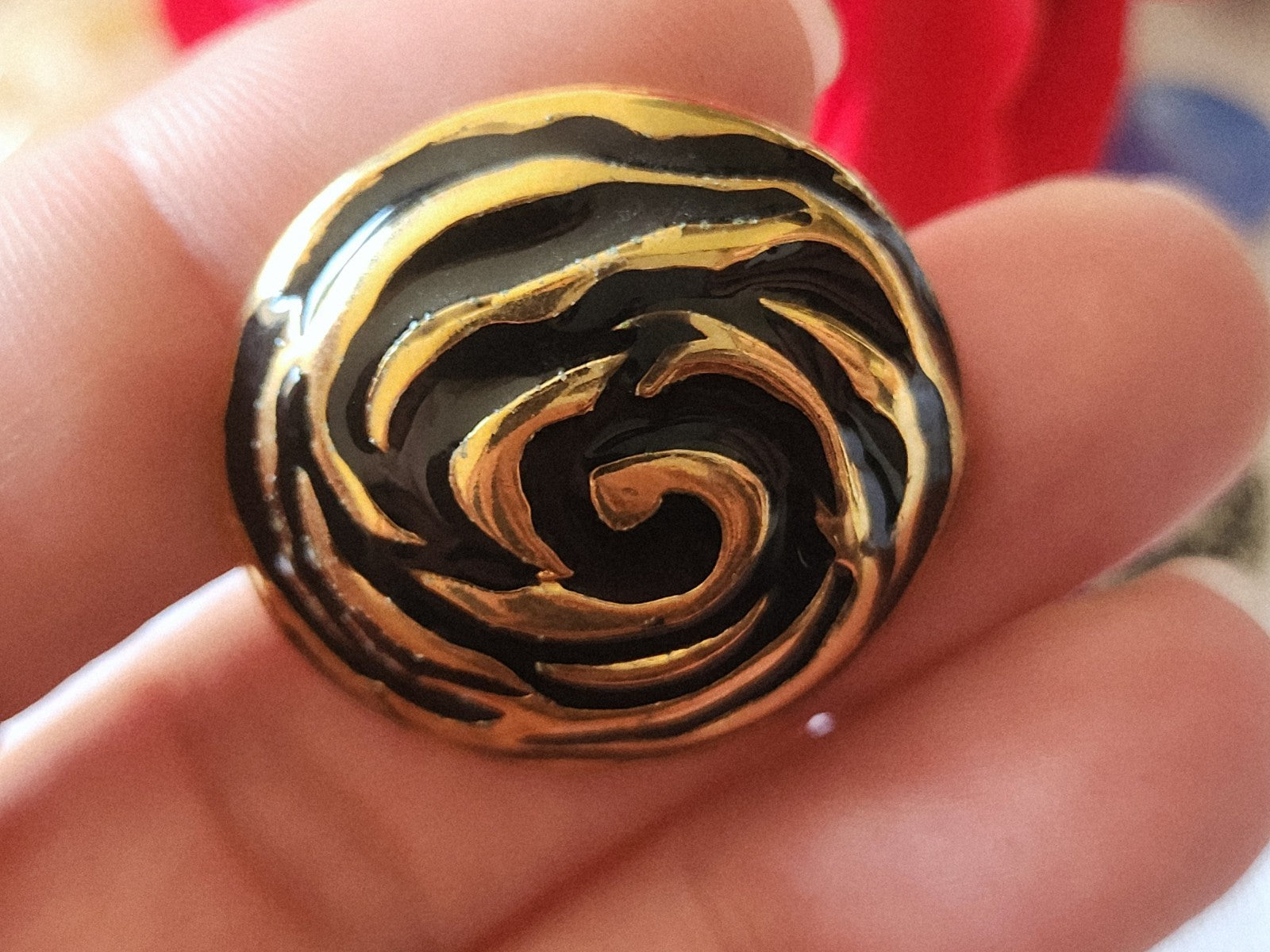 Gros bouton vintage en métal doré bouton de rose noir lourd 3,1 cm G4P