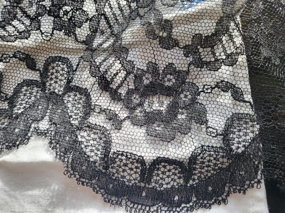 Dentelle vintage  noire jupon extra large jupon 4 mètres 80 /30 cm volant B4