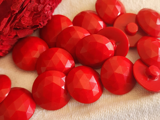 Lot 15 boutons vintage rouge  effet facette acrylique pied 1,4 cm ref 213