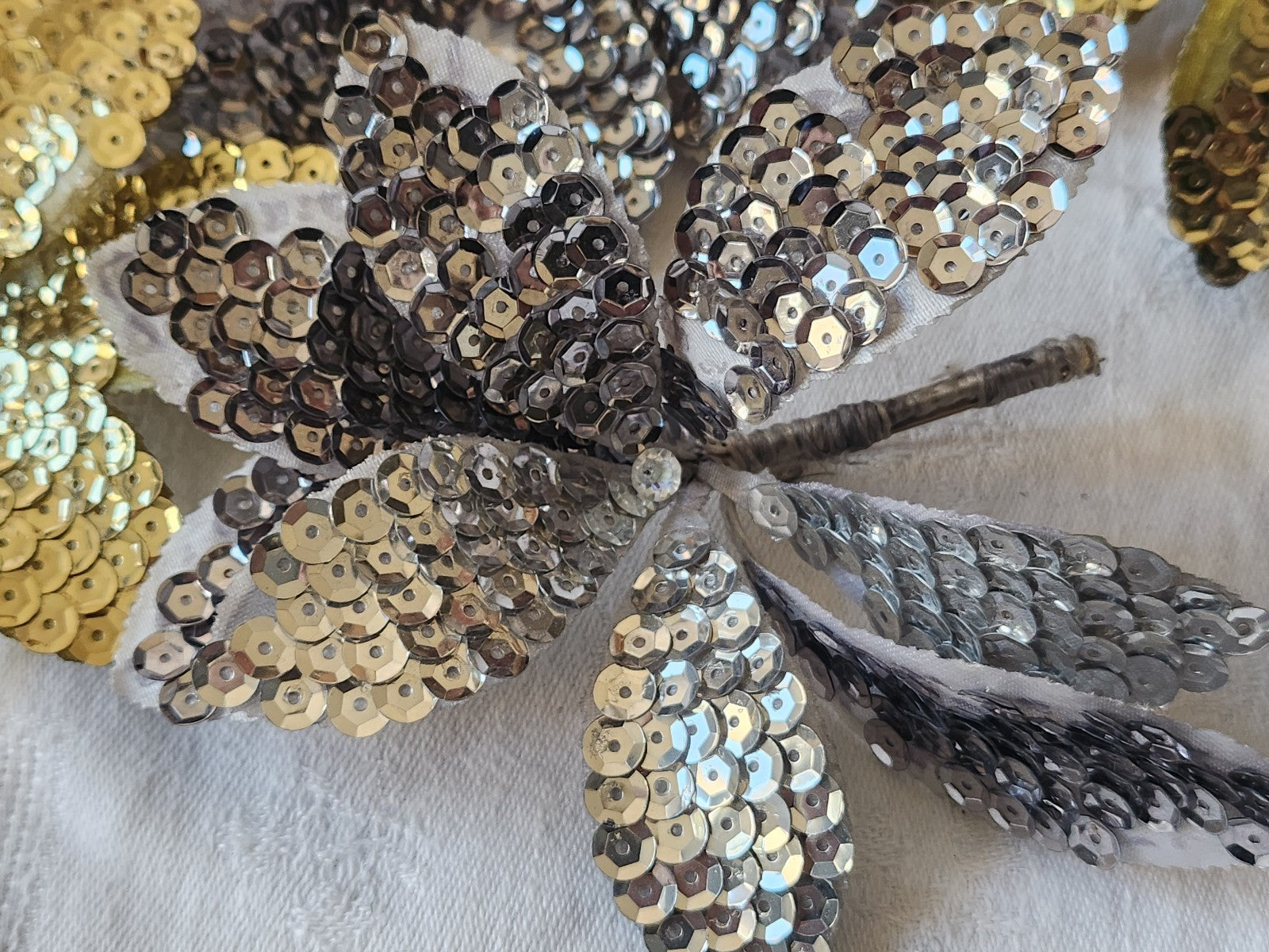Lot 5 anciens ornement chapeau vintage creation  sur broche 12 cm