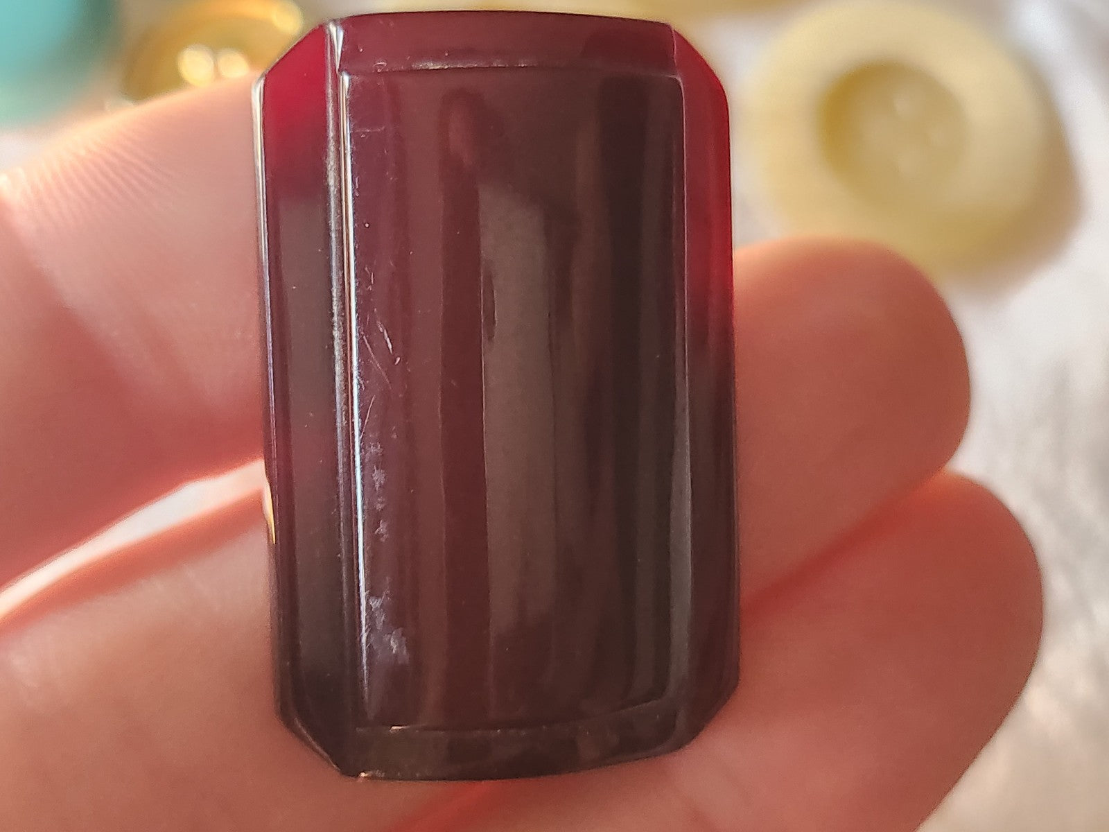 Collection gros bouton ancien lie de vin 2,4 sur 3,5 cm G15C