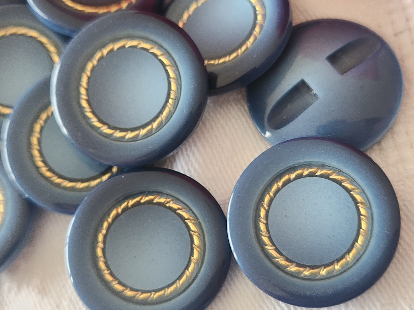 Lot 6 boutons vintage bleu  inclusion doré pied superbe 2,3 cm ref 3968 **