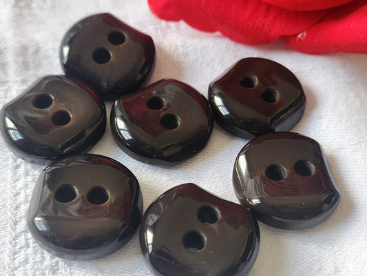 Lot 7 jolis boutons vintage marron incurvé trous 2,1 cm ref 4890