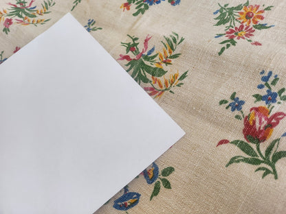 Ancien coupon de tissu lin fleur imprimé 59 cm sur 74 cm B5